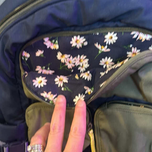 Navy blue Vera Bradley backpack - Picture 2 of 5